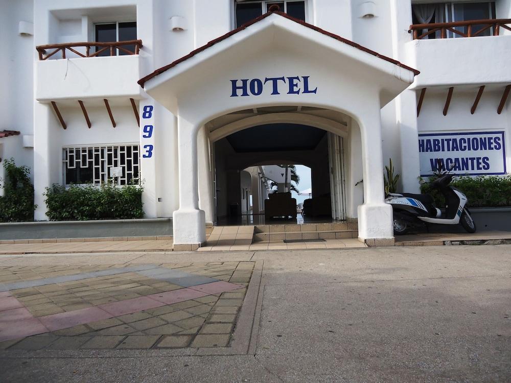 Hotel Bagasi Manzanillo Kültér fotó