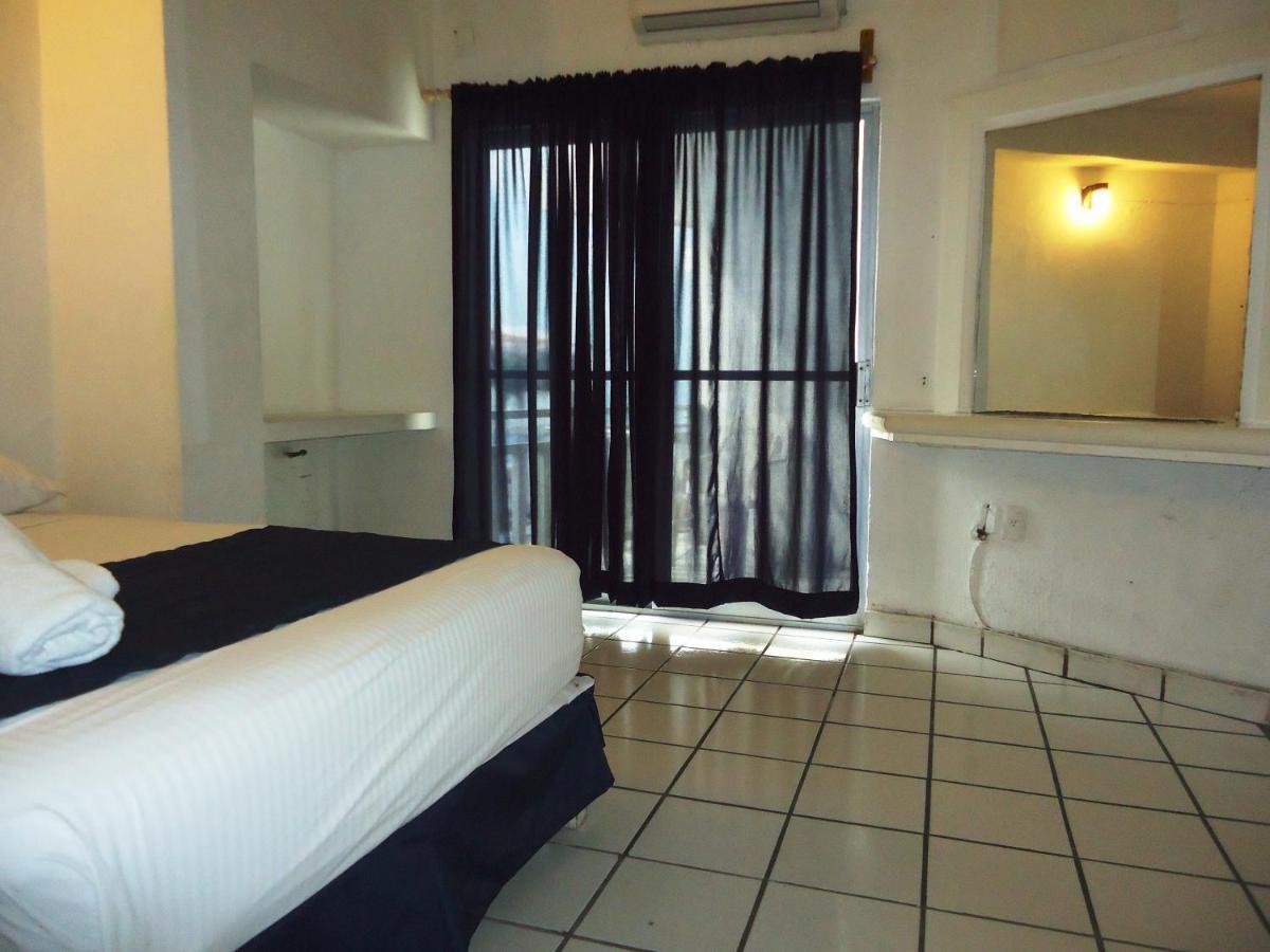 Hotel Bagasi Manzanillo Kültér fotó